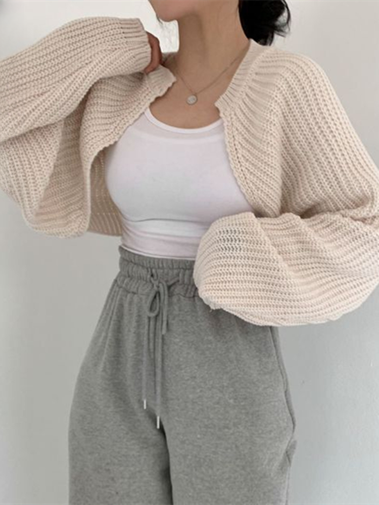 Della | Chic and Relaxed winter Sweater