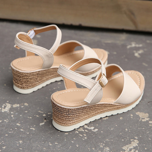 Kaarina | Modern and Versatile general Sandals