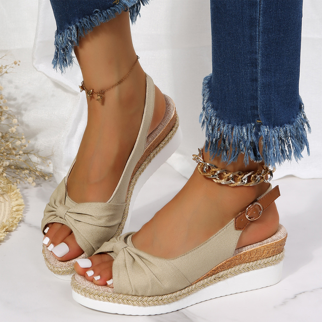 Kiara | Chic and Versatile general Sandals