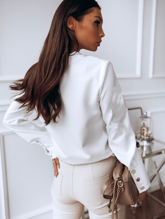 Aino | Effortless and Trendy winter Blouse