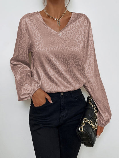 Mari | Effortless and Chic winter Blouse